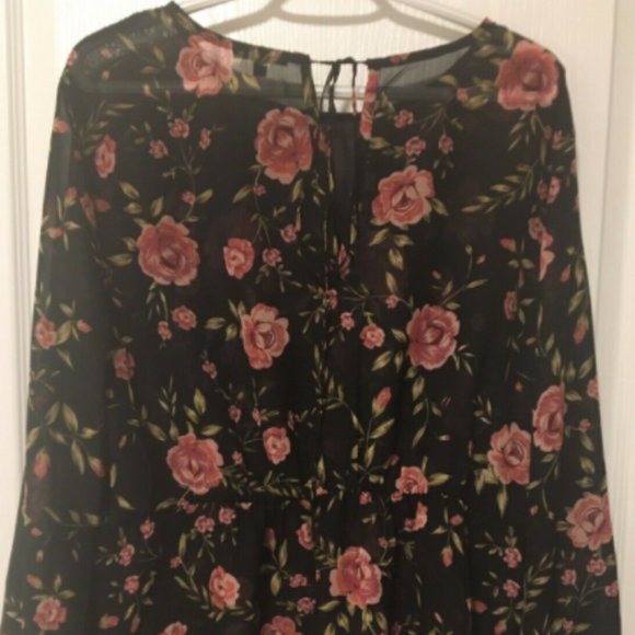 Women’s Dynamite Floral See-Through Top Xtra-Large - Picture 2 of 3